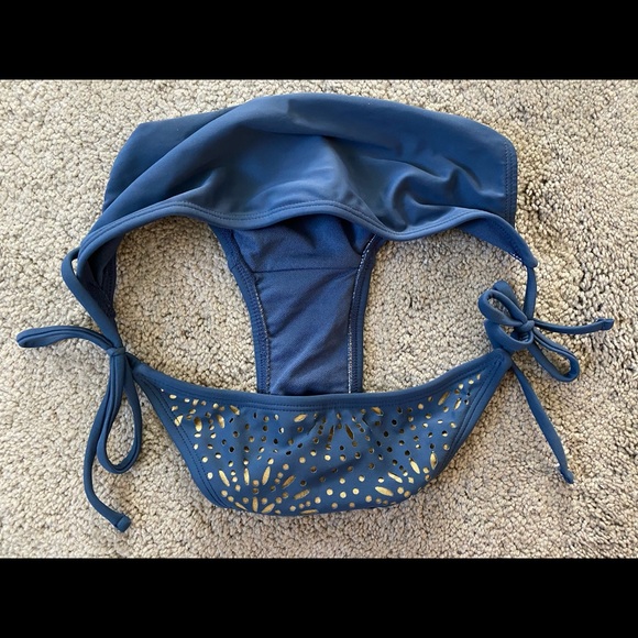 Bikini Set - Picture 5 of 5